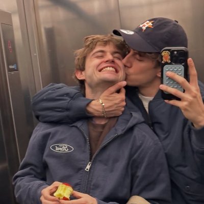 feksivke's profile picture