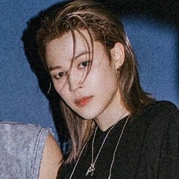 fancy ∞ saw bts's profile picture