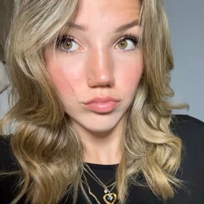 Caitlin's profile picture