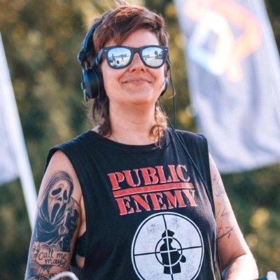 emeDJ's profile picture