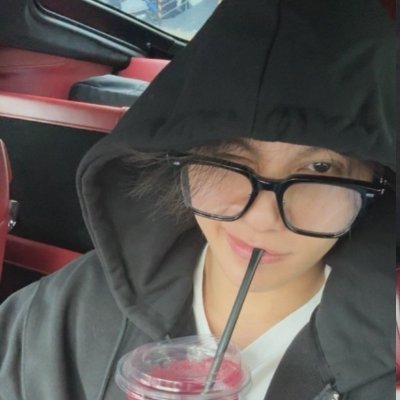 บอมอ`♡ ft. หม่าม้าน้องดีน 🍷's profile picture