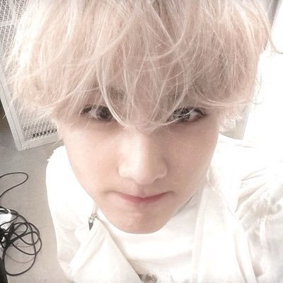 star ⊹ ࣪ ˖ 🪽check pinned's profile picture