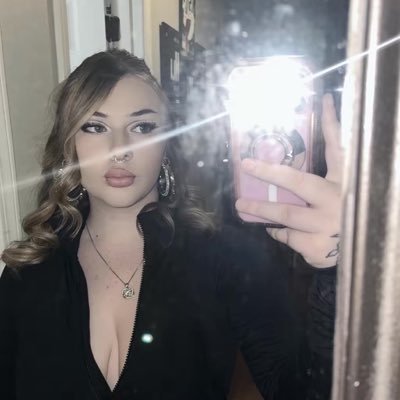 𝓢𝓲𝓷𝓯𝓾𝓵 𝓚𝓪𝓽 ♡💸's profile picture