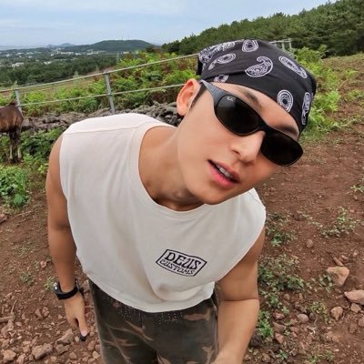ᴡᴇɴᴅʏ | 𝘴𝘩𝘢𝘬𝘦 𝘪𝘵 𝘰𝘧𝘧 🩶's profile picture