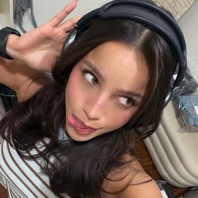 merneswings's profile picture