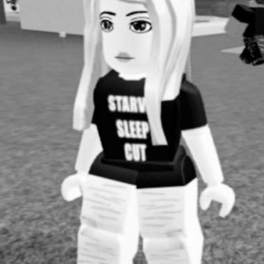 em ๐ฉโ๐ป's profile picture