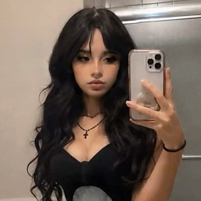 Gothic Laura 🖤's profile picture