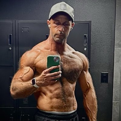 TheKingFisher39's profile picture