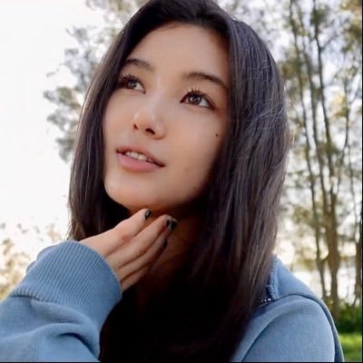🦋's profile picture