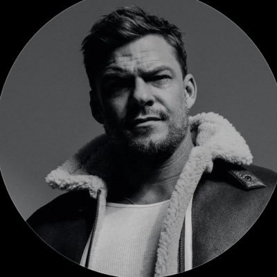 Q12TBdy's profile picture