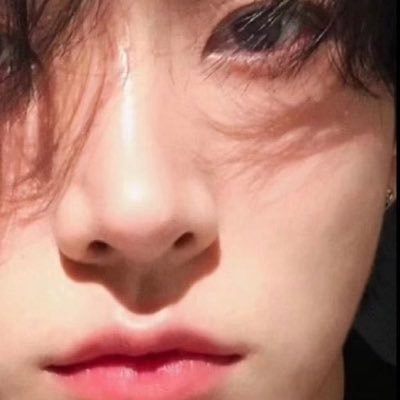julie🪽's profile picture