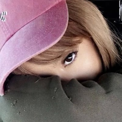 𝓀•'s profile picture