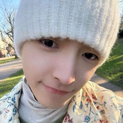 nisateez's profile picture