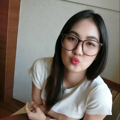 julia_ntot's profile picture