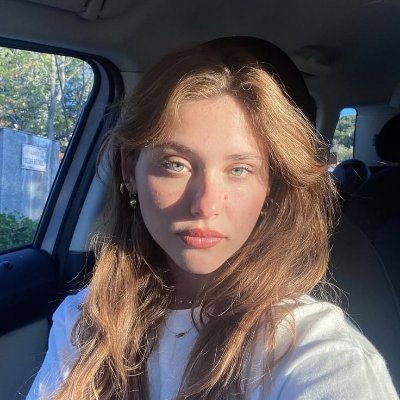 ʙɪᴀ; off campus era 🏒's profile picture