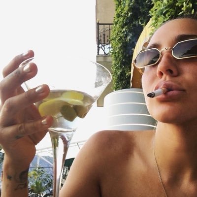 isa's profile picture