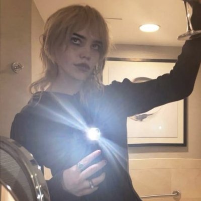 ⛥'s profile picture