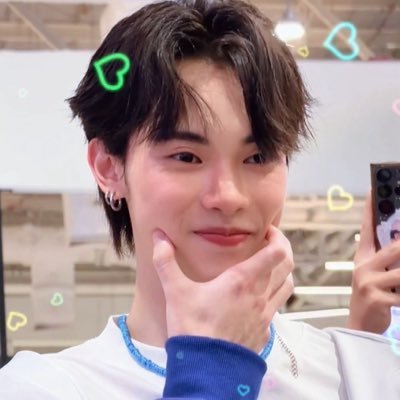 𓆟 ˚'s profile picture