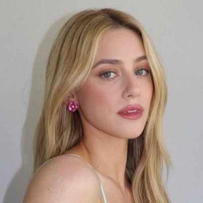 aurora 🤍⤾·˚⊹✭'s profile picture