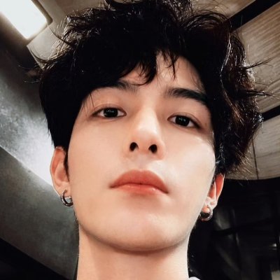naayizhan's profile picture