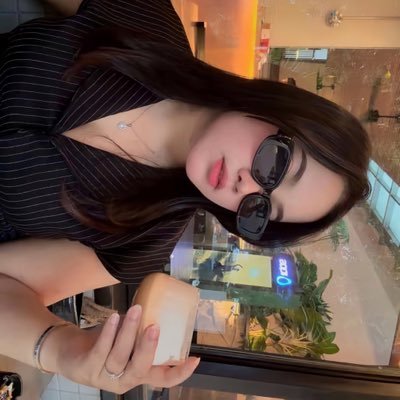 rrainellev's profile picture