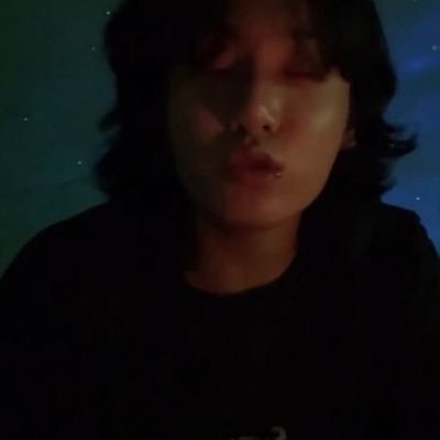 andi's profile picture