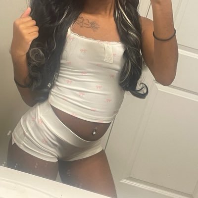 i 🫶🏽 tricks's profile picture
