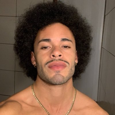 James ✩ ✩ ✩'s profile picture