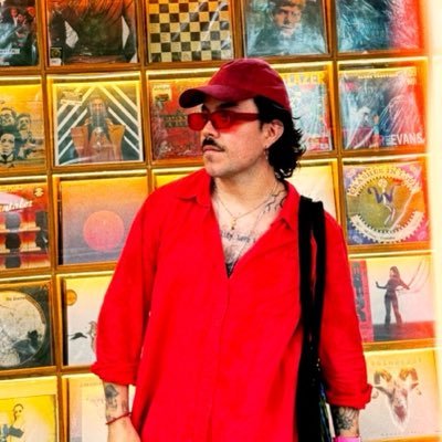 they in red ❤️'s profile picture