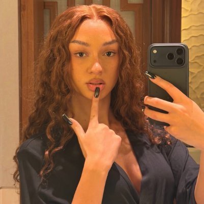 ˆ𐃷ˆ's profile picture