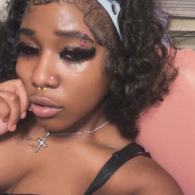 daqueen's profile picture