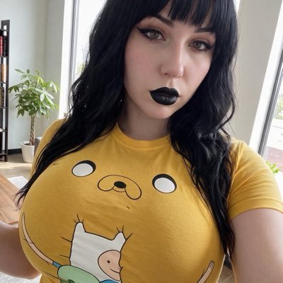 mara's profile picture
