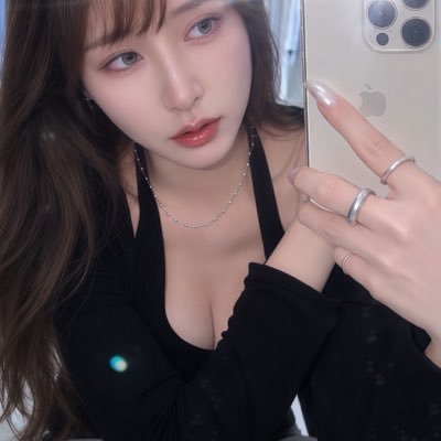 nini25__1221's profile picture