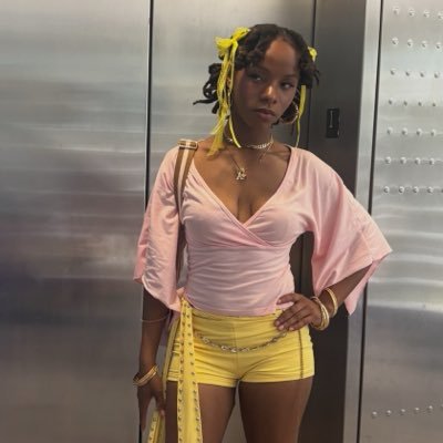 princess trin's profile picture
