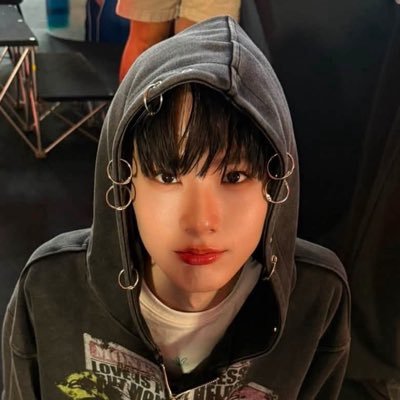 𝐉𝐞𝐉𝐞산 | 𝐦𝐫•𝐟𝐚𝐧𝐛𝐨𝐲 𝐞𝐫𝐚📸's profile picture
