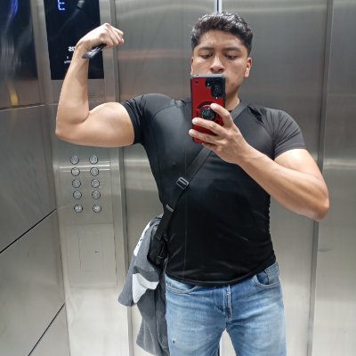 tobito1995's profile picture