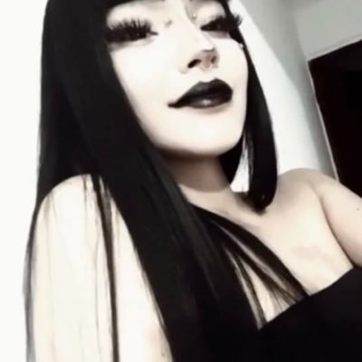 la chica ૐ's profile picture