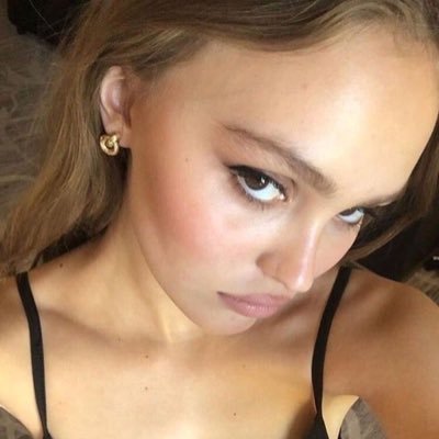 lexa's profile picture