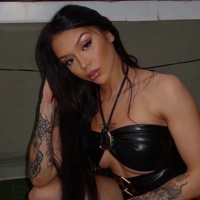 HotWomenWrestl3's profile picture