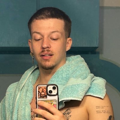 rapheros_'s profile picture