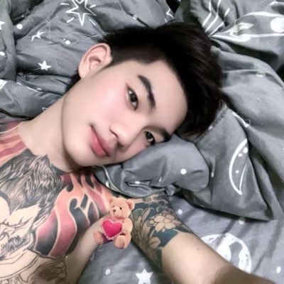 หลายใจไม่เป็น ได้แต่หลายท่า's profile picture