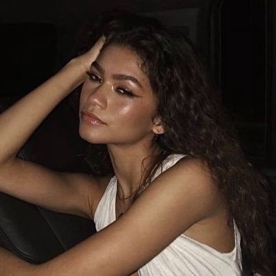 hllandayalali's profile picture