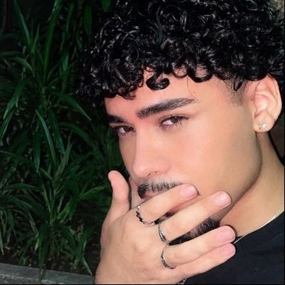 thi.'s profile picture