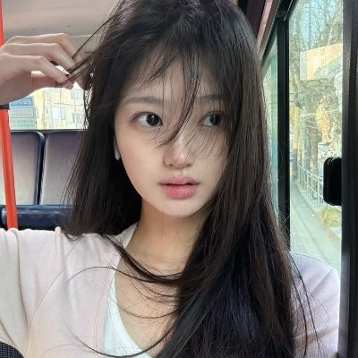 nela's profile picture