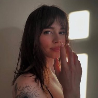 bet✰'s profile picture