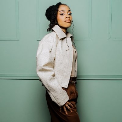 Angie Thomas's profile picture