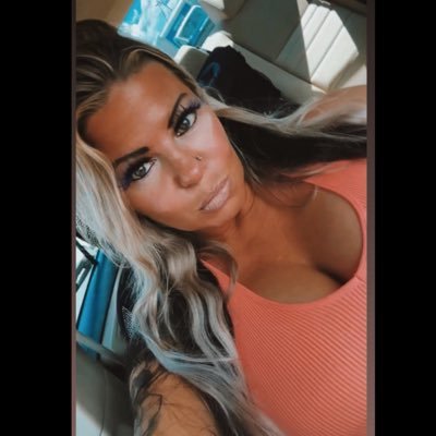 countrypinkxo's profile picture