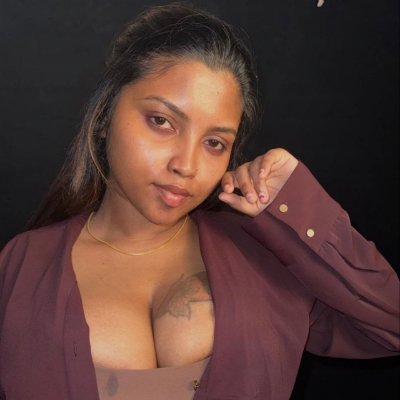 Elakkiyaoffic's profile picture