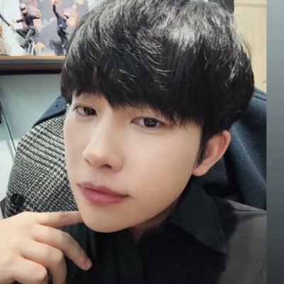 高冷學長's profile picture