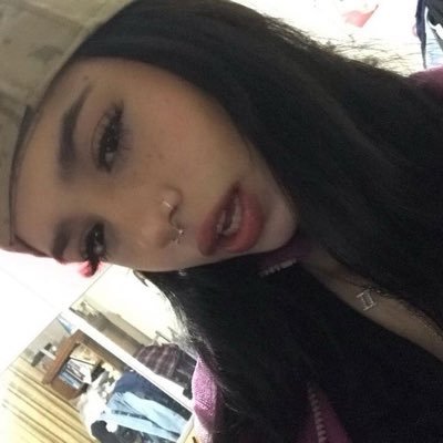 e's profile picture